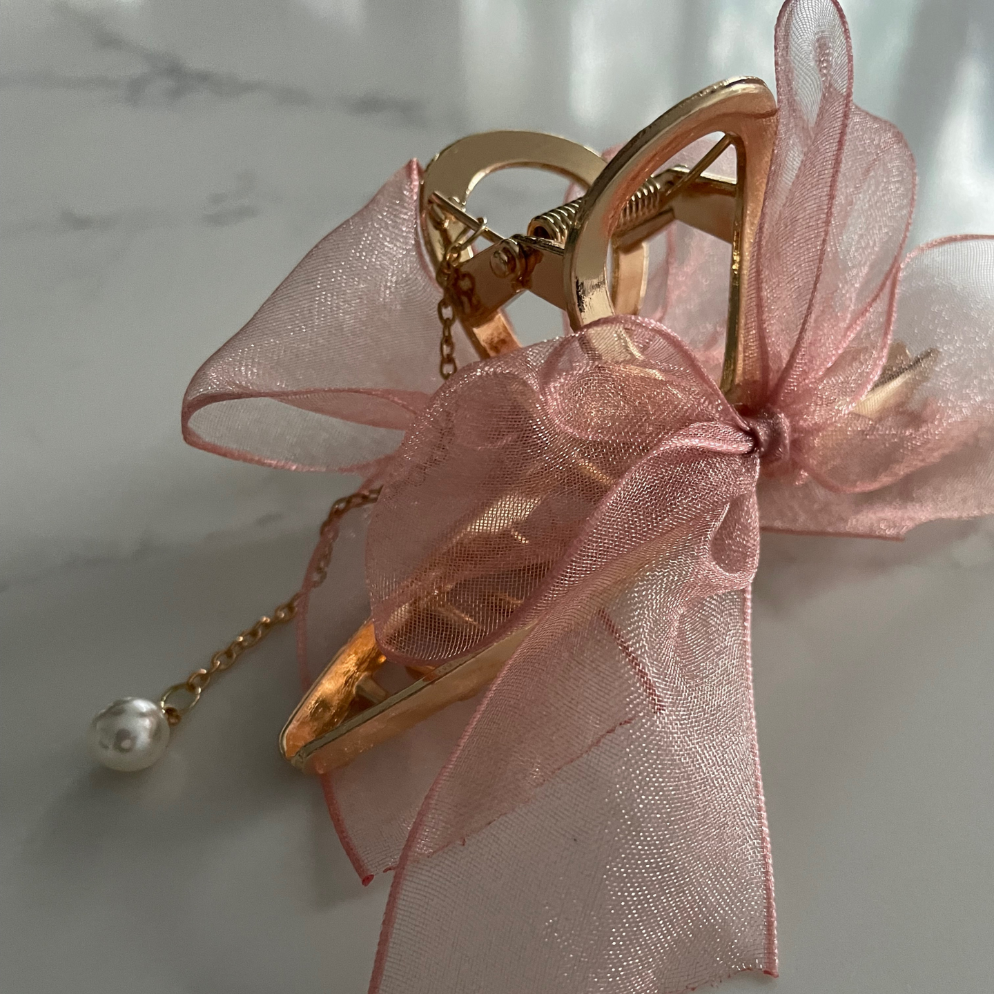 Bow and Chain Claw Clip